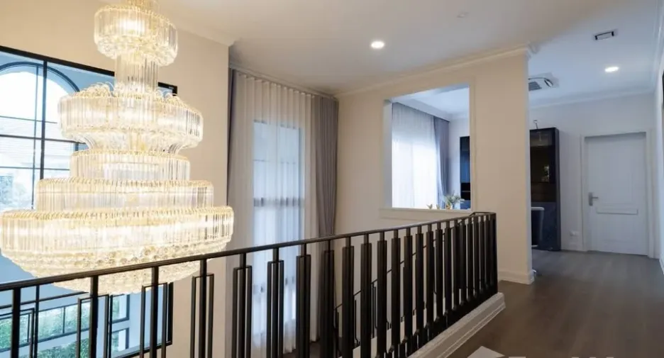 Haus zum Kauf und zur Miete mit 4 Zimmer in Saphan Sung, Bangkok