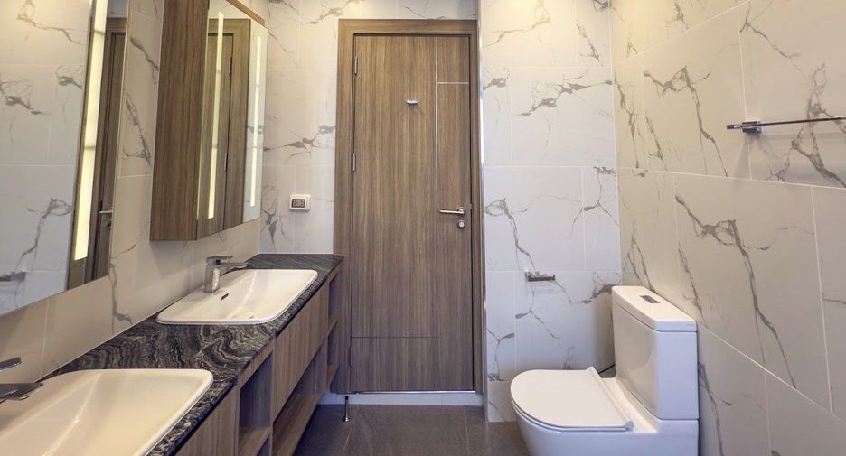 À louer 4 chambres villa à Bang Lamung, Chonburi