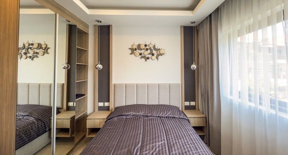 À louer 4 chambres villa à Bang Lamung, Chonburi