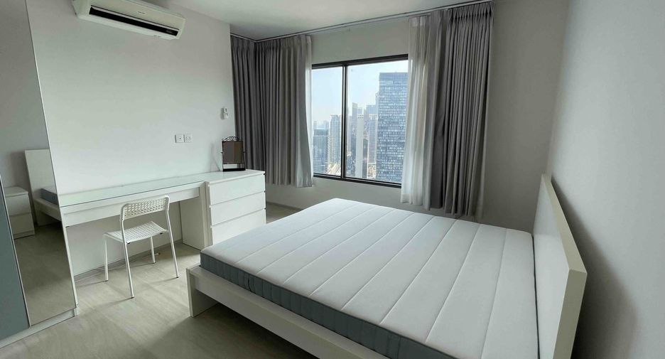 Condo en alquiler de 2 habitaciones en Pathum Wan, Bangkok