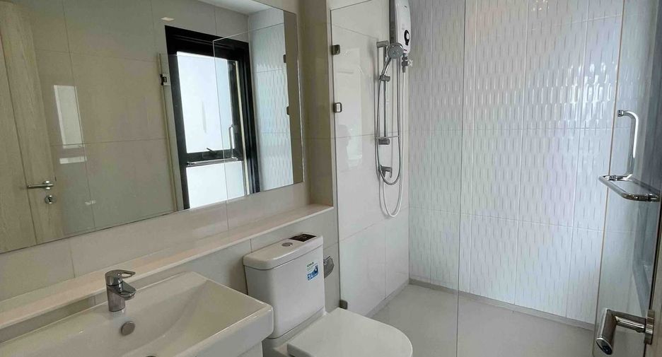 Condo en alquiler de 2 habitaciones en Pathum Wan, Bangkok