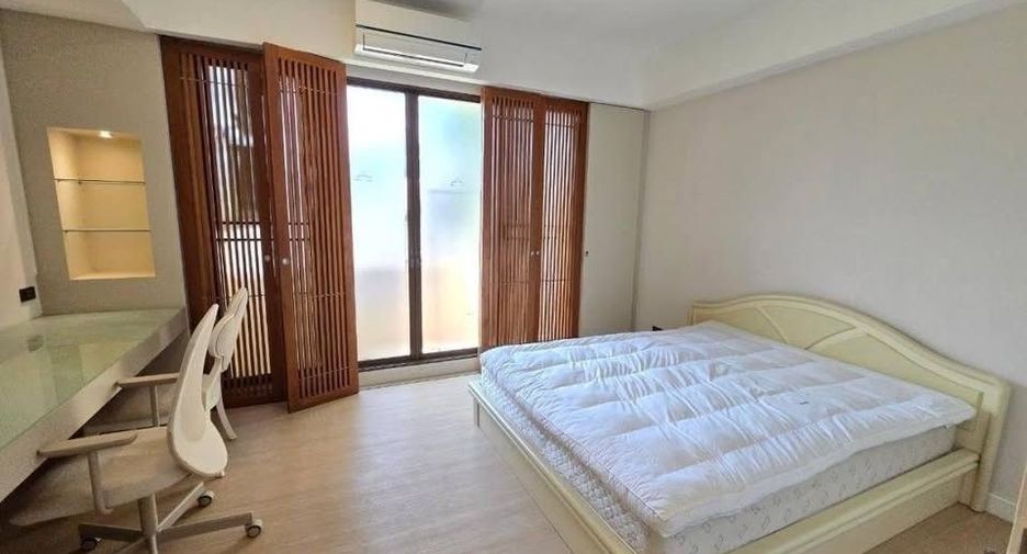 Reihenhaus zur Miete mit 3 Zimmer in Watthana, Bangkok