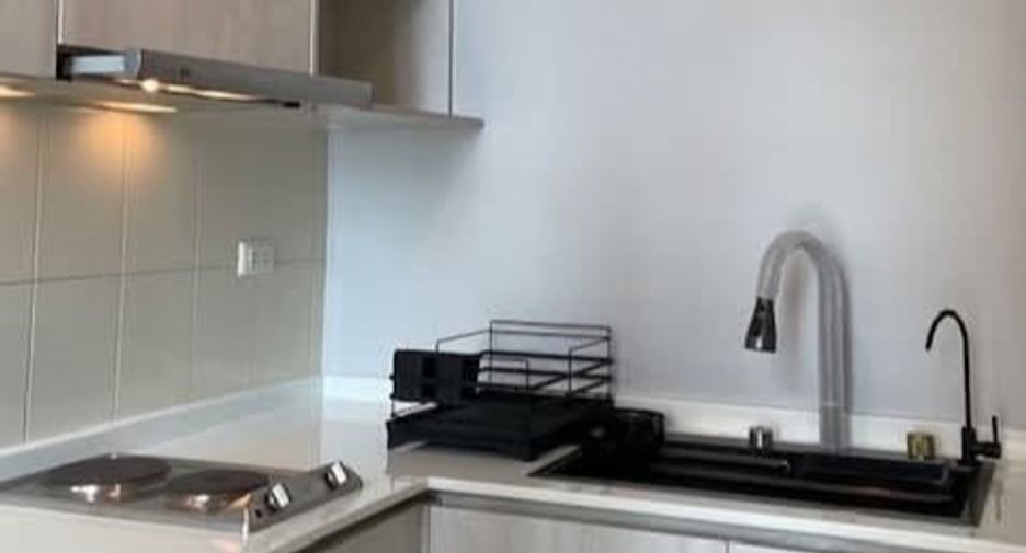 Condo en alquiler de 2 habitaciones en Khlong Toei, Bangkok