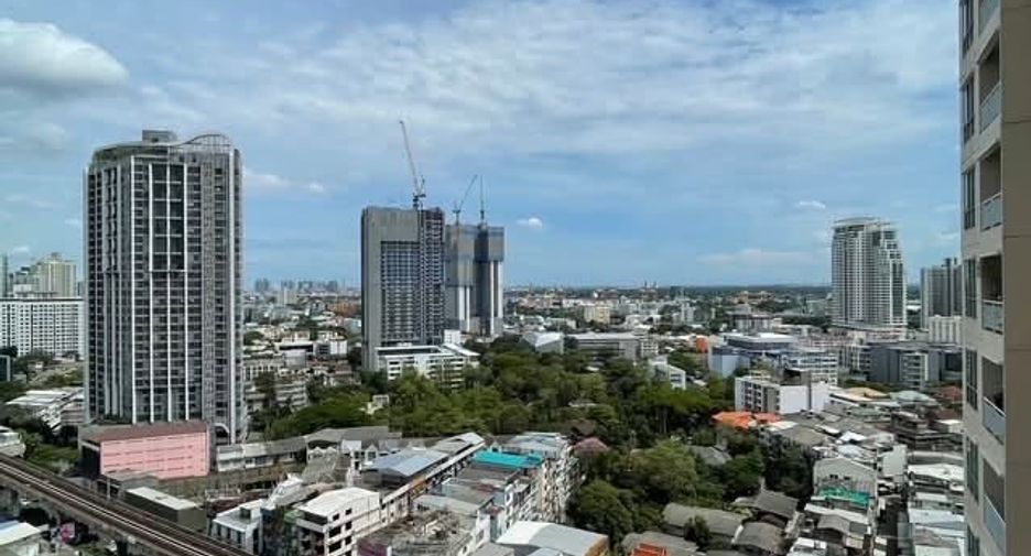 Condo en alquiler de 2 habitaciones en Khlong Toei, Bangkok