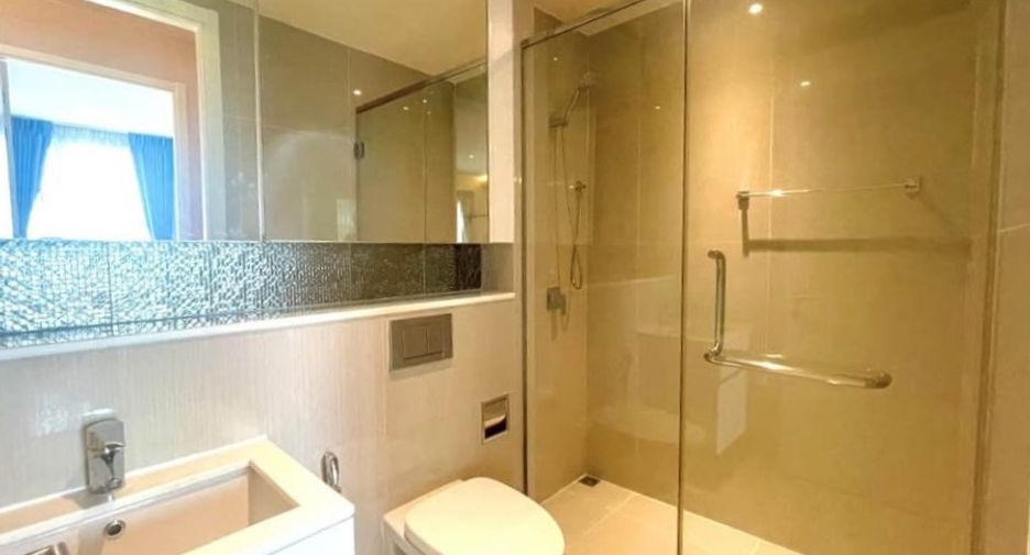 For rent 2 bedrooms condo in Watthana, Bangkok