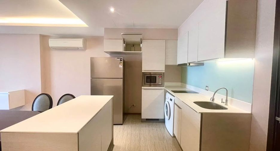 For rent 2 bedrooms condo in Watthana, Bangkok