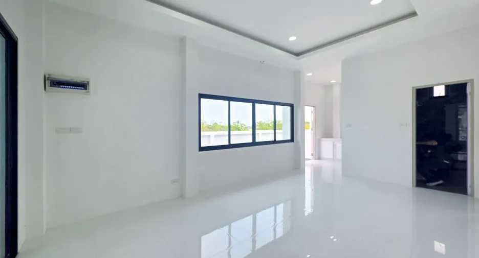 For sale 3 bedrooms house in Saraphi, Chiang Mai