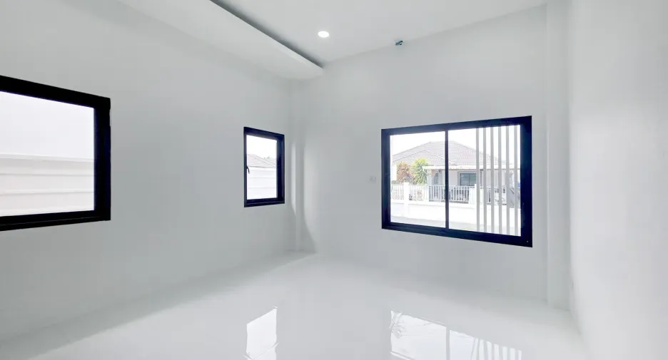 For sale 3 bedrooms house in Saraphi, Chiang Mai