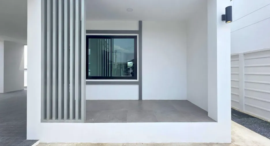 For sale 3 bedrooms house in Saraphi, Chiang Mai