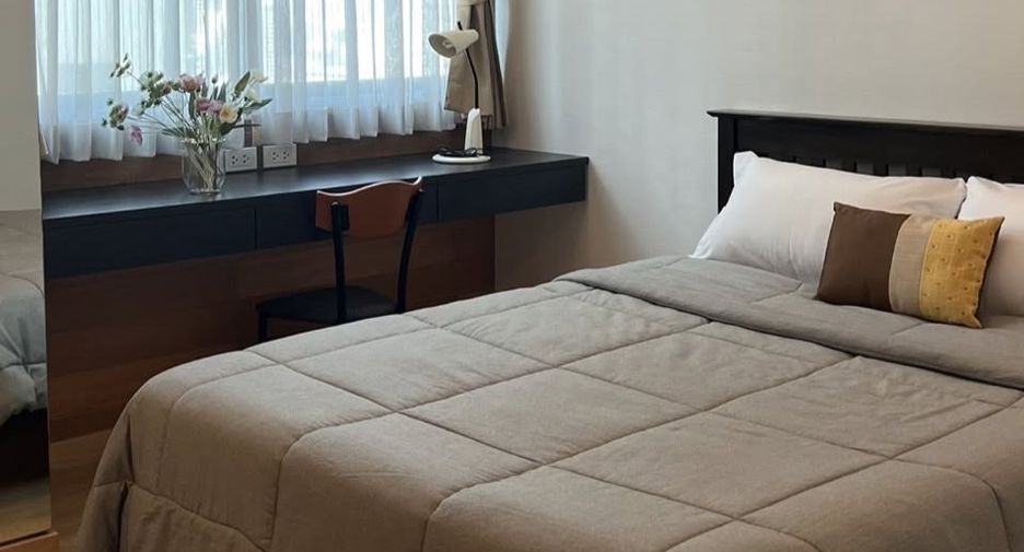 For rent and for sale 2 bedrooms condo in Pathum Wan, Bangkok