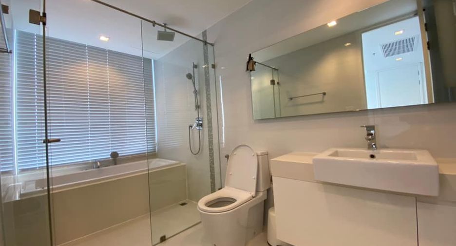For rent 2 bedrooms condo in Sathon, Bangkok