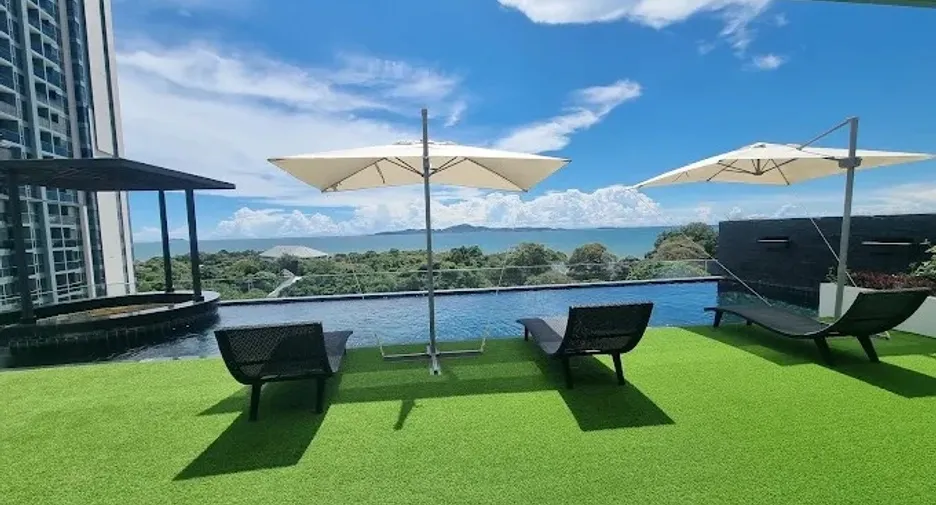 For sale 2 bedrooms condo in Bang Lamung, Chonburi