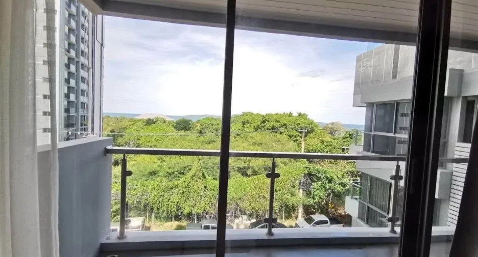 For sale 2 bedrooms condo in Bang Lamung, Chonburi