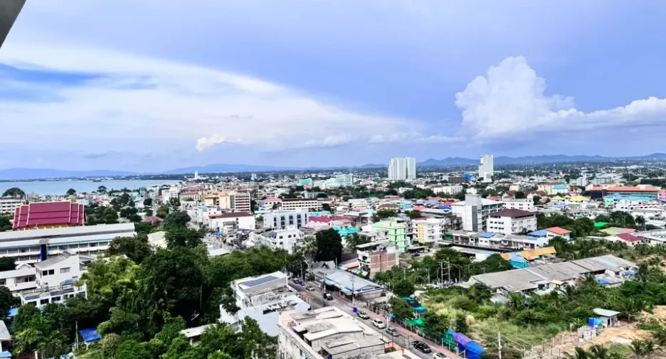 For sale studio condo in Bang Lamung, Chonburi