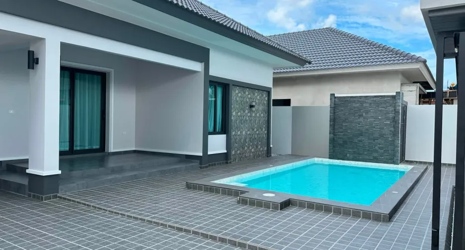 For sale 3 bedrooms villa in Bang Lamung, Chonburi