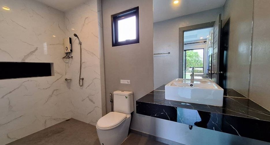 For rent 3 bedrooms villa in Hua Hin, Prachuap Khiri Khan