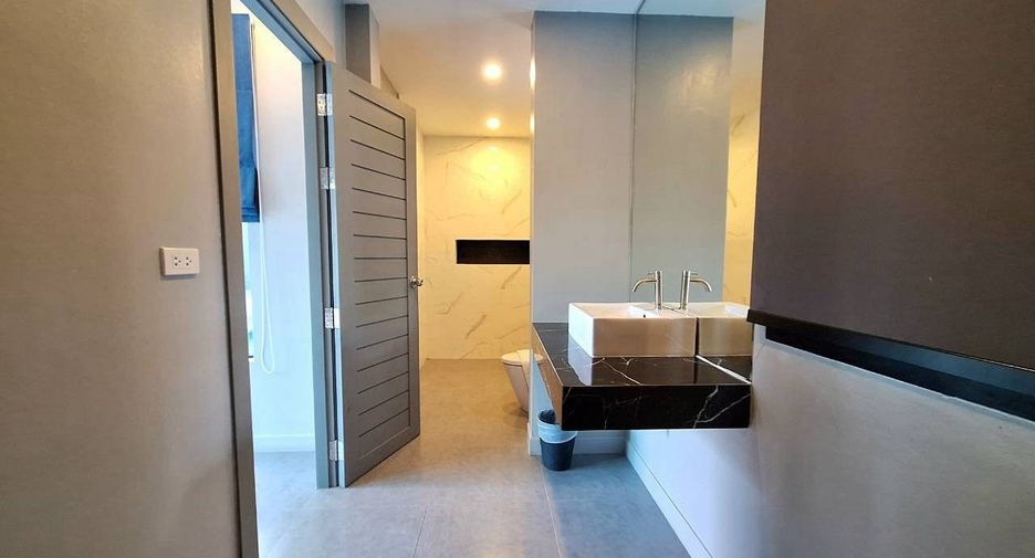 For rent 3 bedrooms villa in Hua Hin, Prachuap Khiri Khan