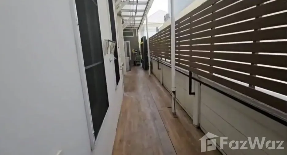 Casa en venta de 5 habitaciones en Bang Yai, Nonthaburi