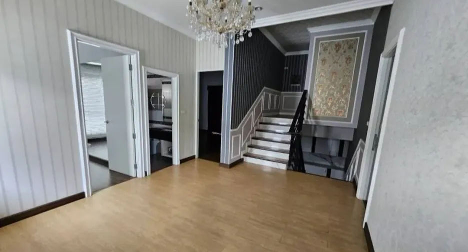 Casa en venta de 5 habitaciones en Bang Yai, Nonthaburi