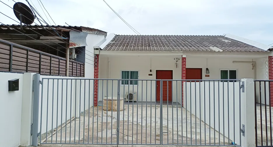 Casa adosada en alquiler de 2 habitaciones en Mueang Trang, Trang