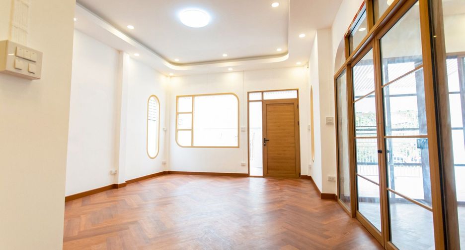 Casa en venta de 2 habitaciones en Bueng Kum, Bangkok