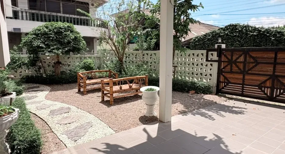 For sale 3 bedrooms house in Mueang Chiang Mai, Chiang Mai