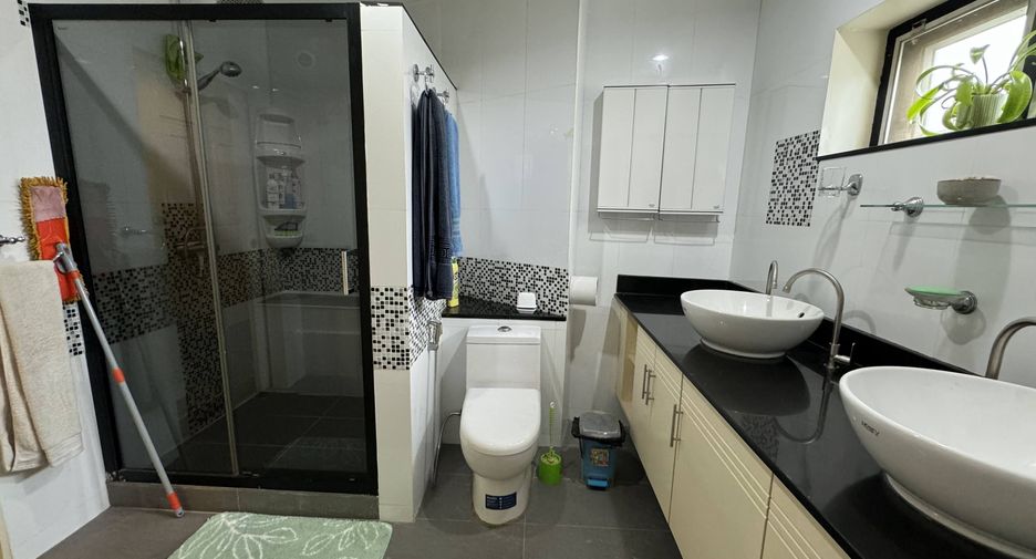 For sale 2 bedrooms condo in Na Jomtien, Pattaya