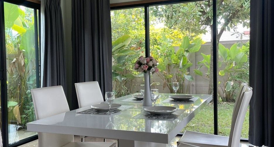 For rent 3 bedrooms villa in Huay Yai, Pattaya