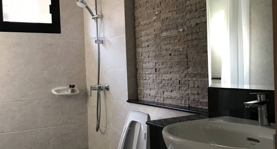 For rent 3 bedrooms villa in Huay Yai, Pattaya