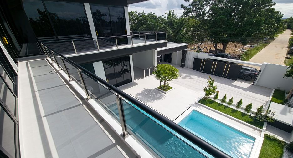 Villa en venta de 4 habitaciones en Hua Hin, Prachuap Khiri Khan