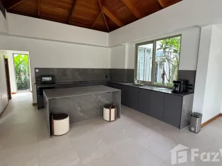 For rent and for sale 4 bedrooms villa in Thalang, Phuket