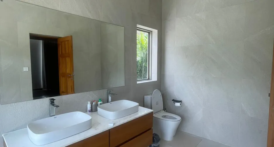 For rent and for sale 4 bedrooms villa in Thalang, Phuket