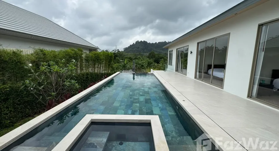 For rent and for sale 4 bedrooms villa in Thalang, Phuket