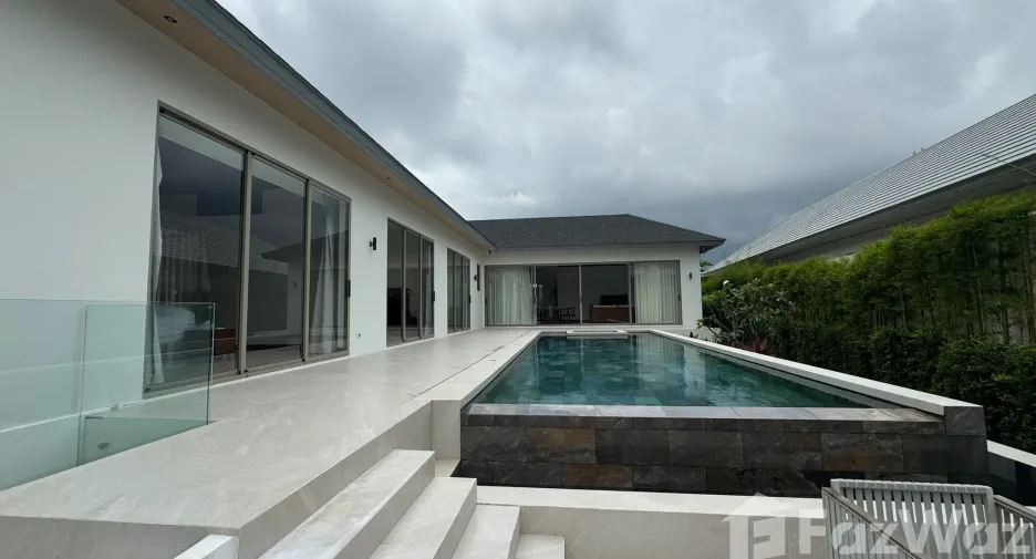 For rent and for sale 4 bedrooms villa in Thalang, Phuket