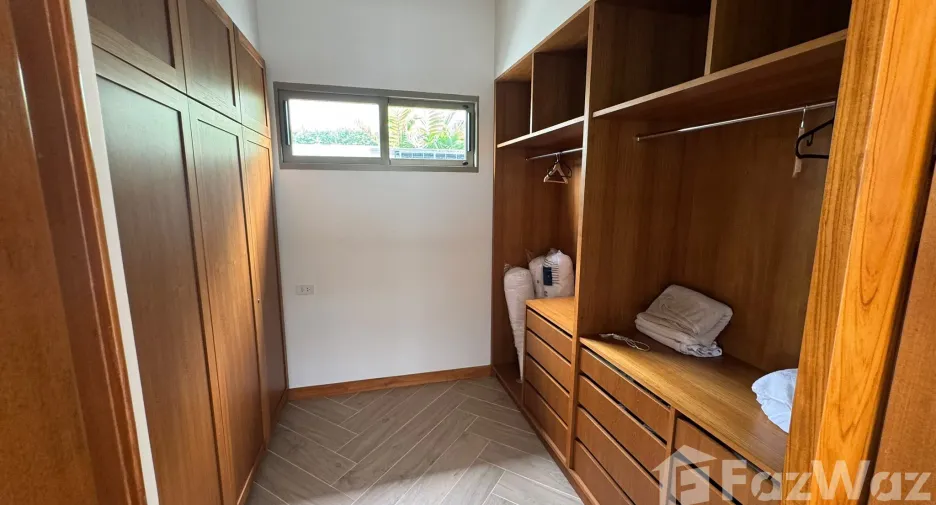 For rent and for sale 4 bedrooms villa in Thalang, Phuket