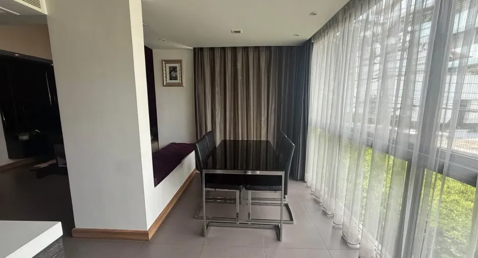 For rent 2 bedrooms condo in Watthana, Bangkok