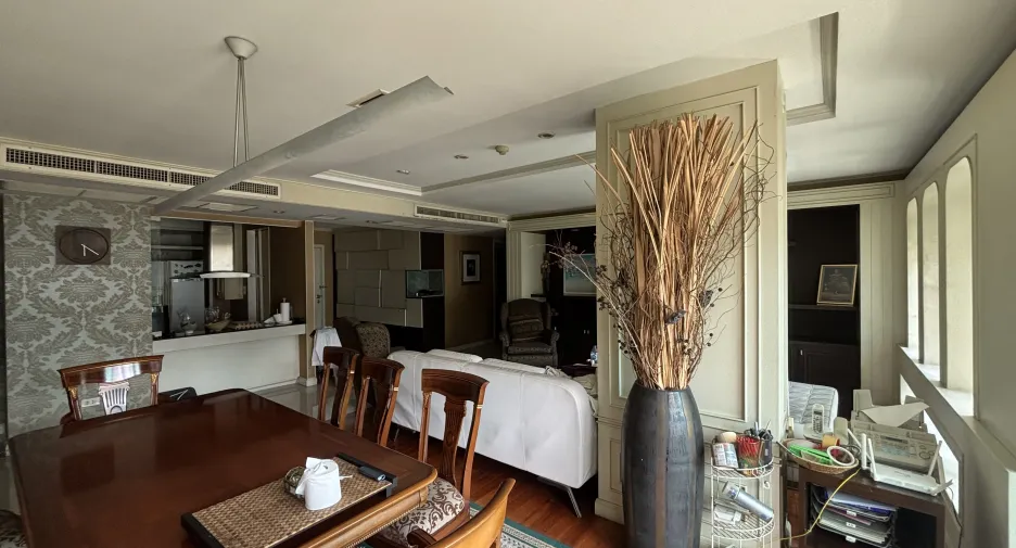 For sale 7 bedrooms condo in Pathum Wan, Bangkok