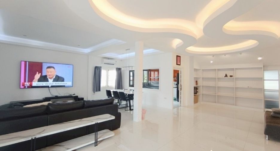 For sale 2 bedrooms house in Jomtien, Pattaya