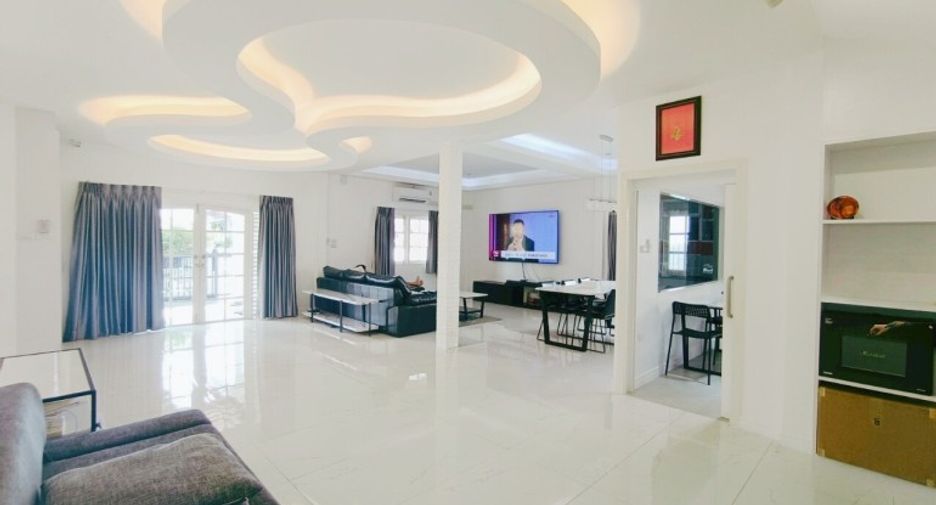 For sale 2 bedrooms house in Jomtien, Pattaya
