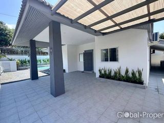Haus zum Kauf mit 4 Zimmer in Bang Lamung, Chonburi