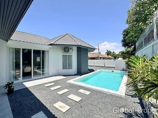 Haus zum Kauf mit 4 Zimmer in Bang Lamung, Chonburi