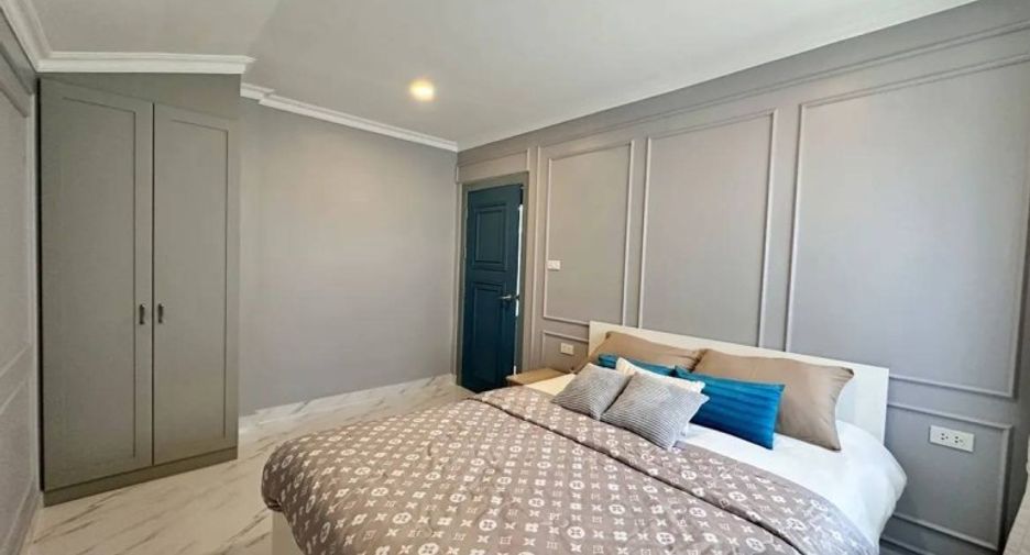 For sale 4 bedrooms house in Bang Lamung, Chonburi