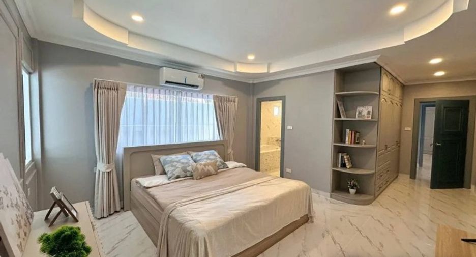 For sale 4 bedrooms house in Bang Lamung, Chonburi