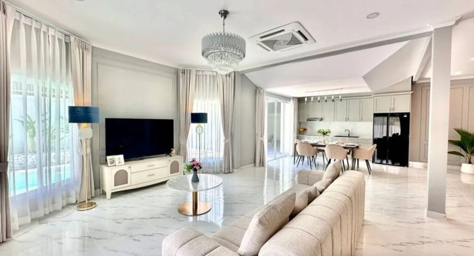For sale 4 bedrooms house in Bang Lamung, Chonburi