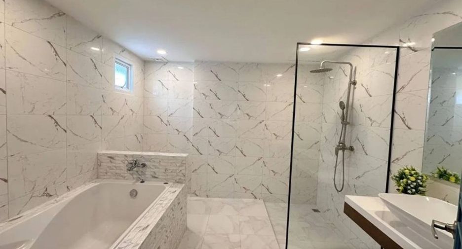 For sale 4 bedrooms house in Bang Lamung, Chonburi