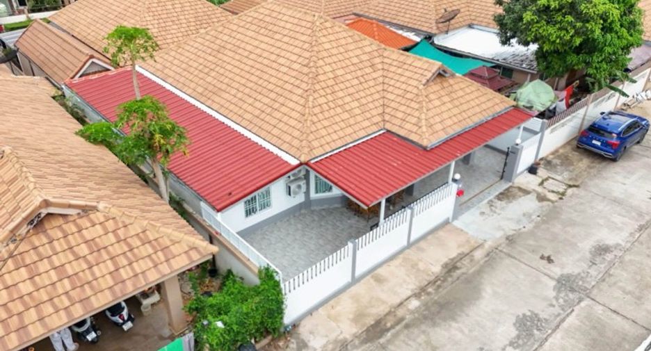 For sale 4 bedrooms house in Bang Lamung, Chonburi