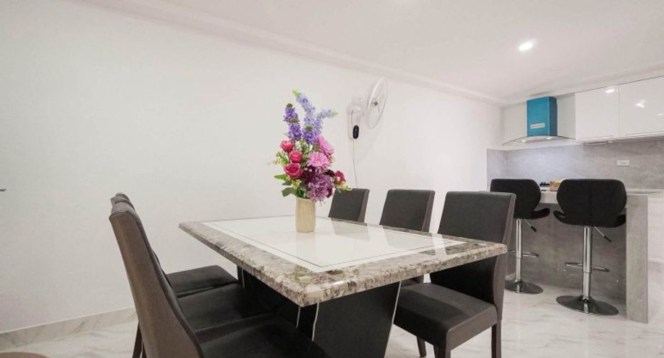 For sale 4 bedrooms house in Bang Lamung, Chonburi