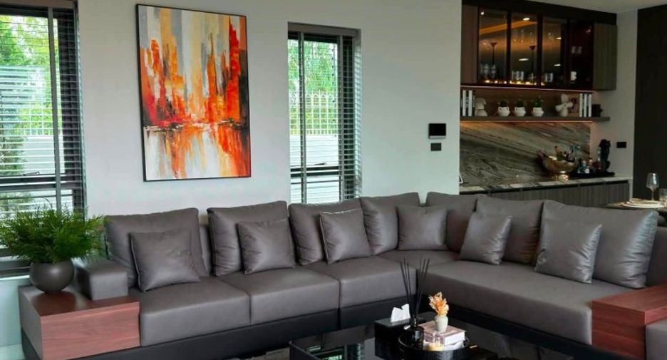 For sale 6 bedrooms house in Bang Lamung, Chonburi