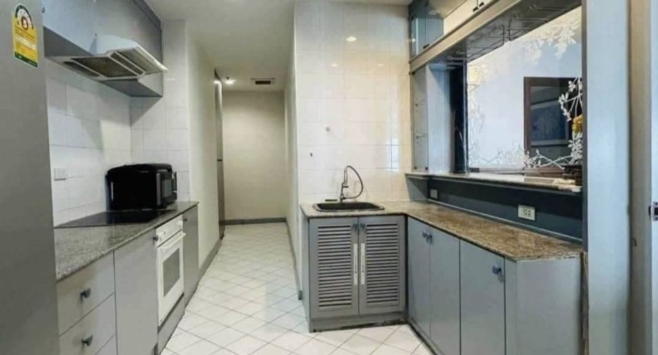 For sale 3 bedrooms condo in Bang Lamung, Chonburi