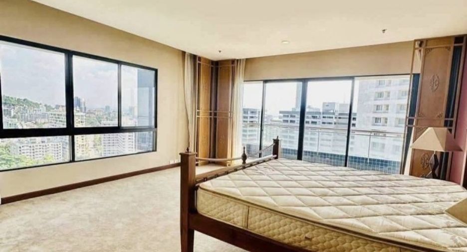 For sale 3 bedrooms condo in Bang Lamung, Chonburi